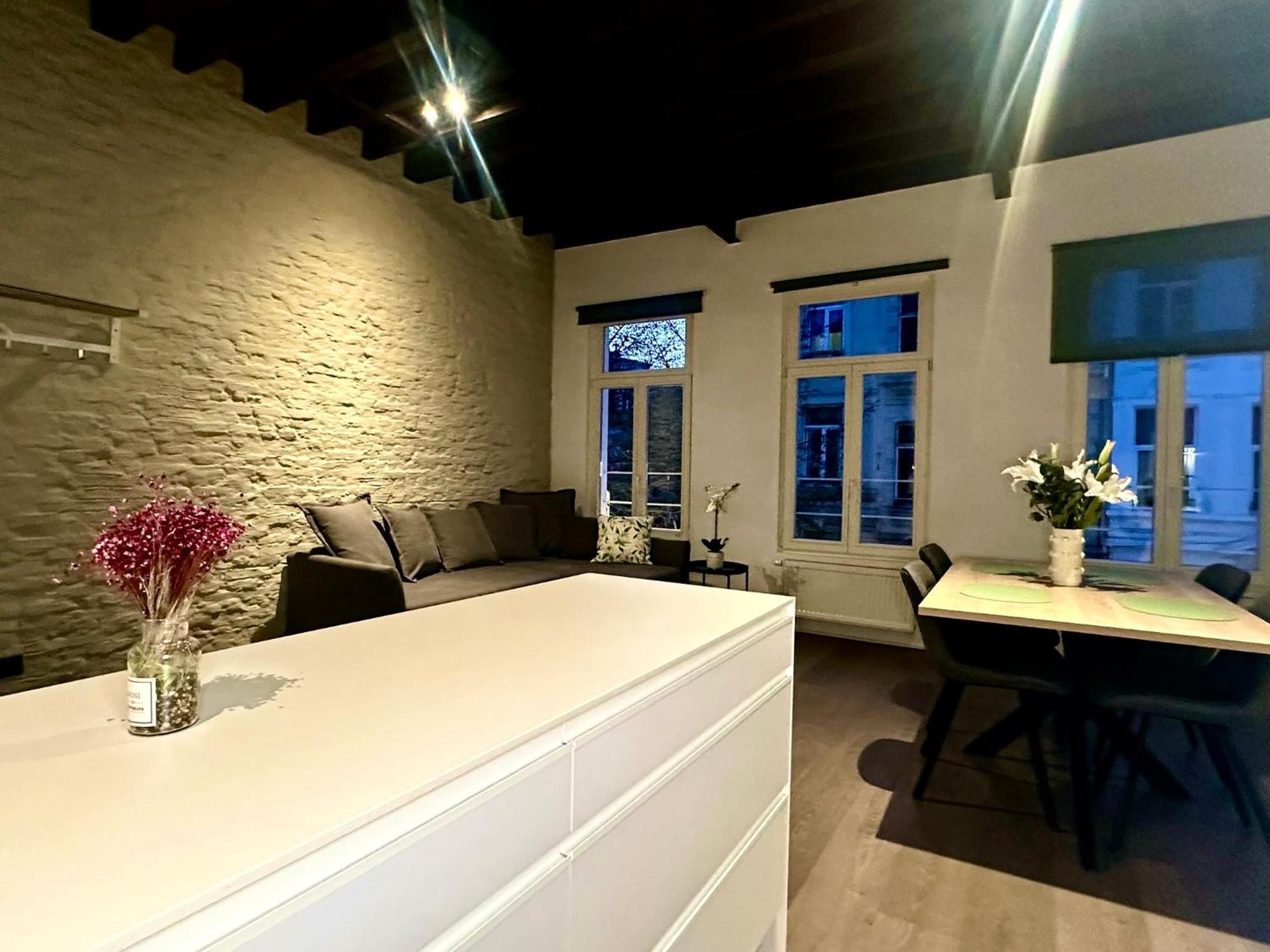 Luxury Suites Princess By Rikas Hotels Antwerpen Exterior foto